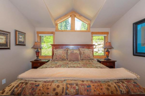 Thanksgiving open at Antler Lodge